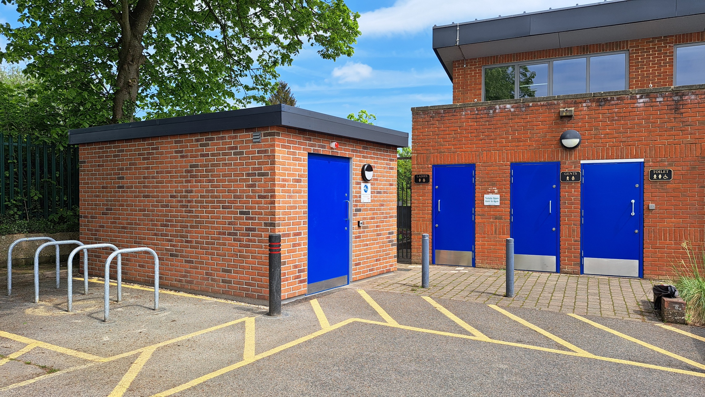 Hungerford Public Toilets